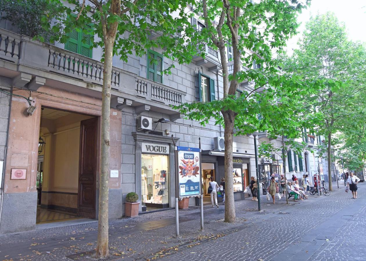 Bed and Breakfast La Dimora Luca Giordano à Naples Extérieur photo
